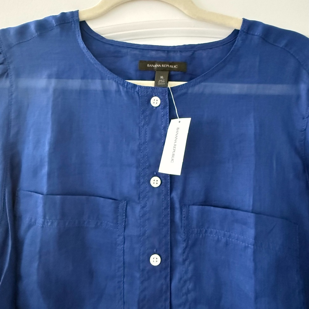 NEW Banana Republic, navy blue linen shirt. XL